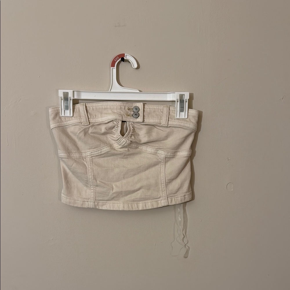 American Eagle Outfitters Cream Ruched Fitted Crop Top